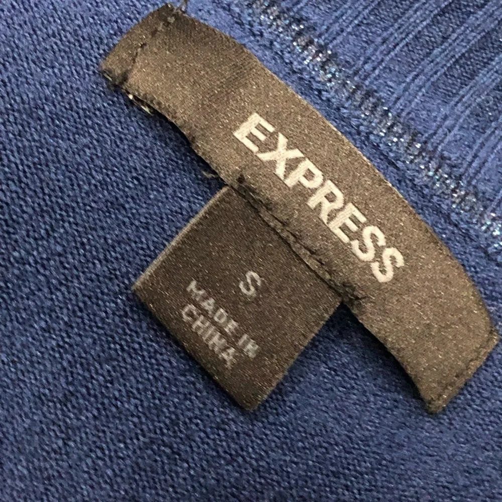 EXPRESS V-Neck Sweater | Deep V Knit Pullover Top | Blue | Small - Picture 9 of 10